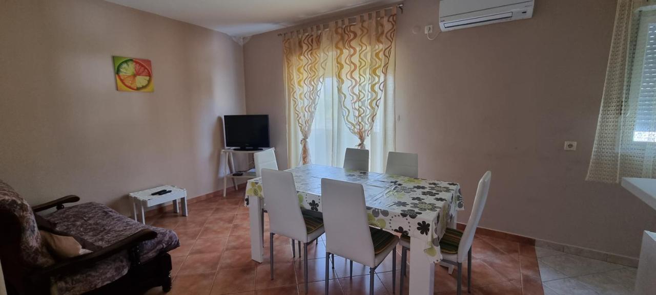 Apartman Anka Palit Esterno foto